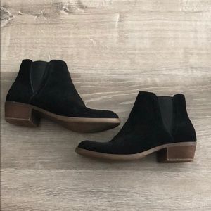 Ankle boots